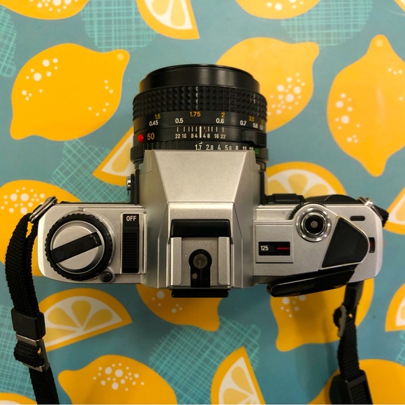 Minolta X-370 (X-300 in Europe) - Picture 3 of 11